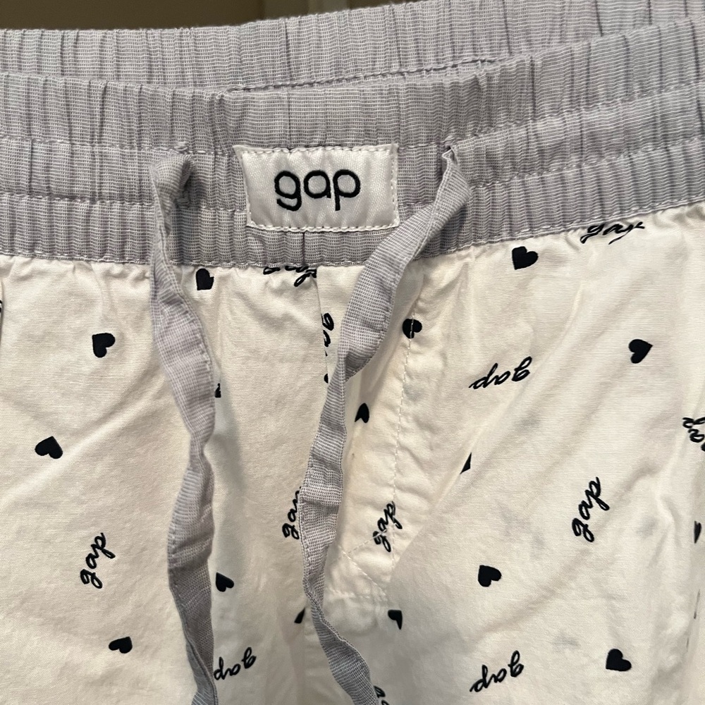 GAP White Pajama Pants with Logo and Heart Design - Picture 3 of 4